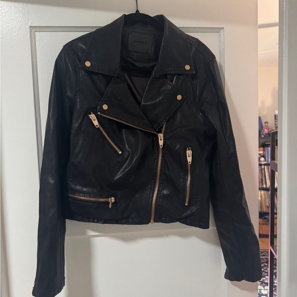 BLANK NYC faux leather moto jacket size large